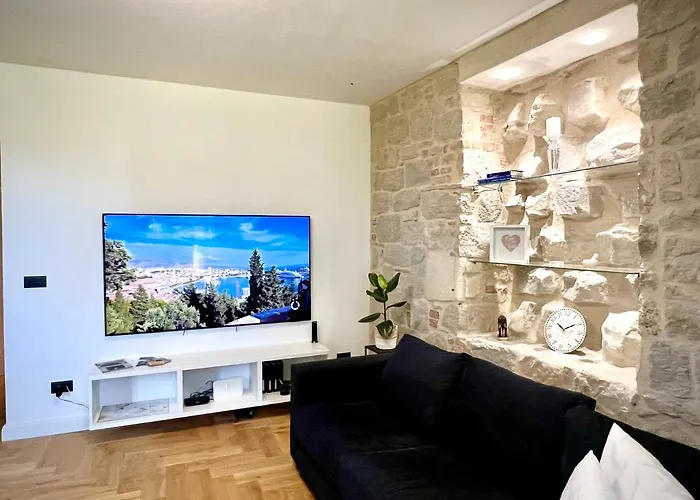 Adora Luxury